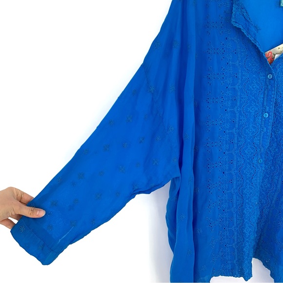 NWT JOHNNY WAS Embroidered Eyelet Tunic Blouse Royal Blue 2XL - Picture 3 of 7